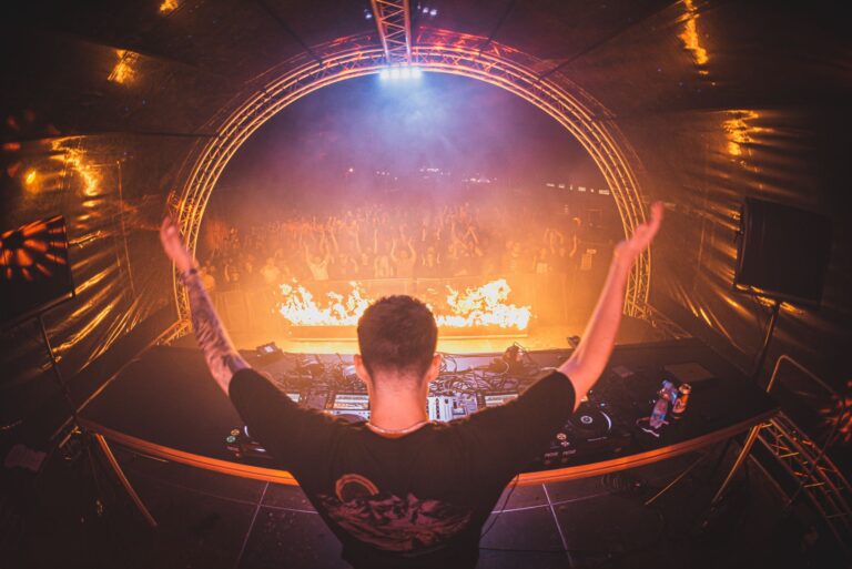 750 5513 15 Harder Styles